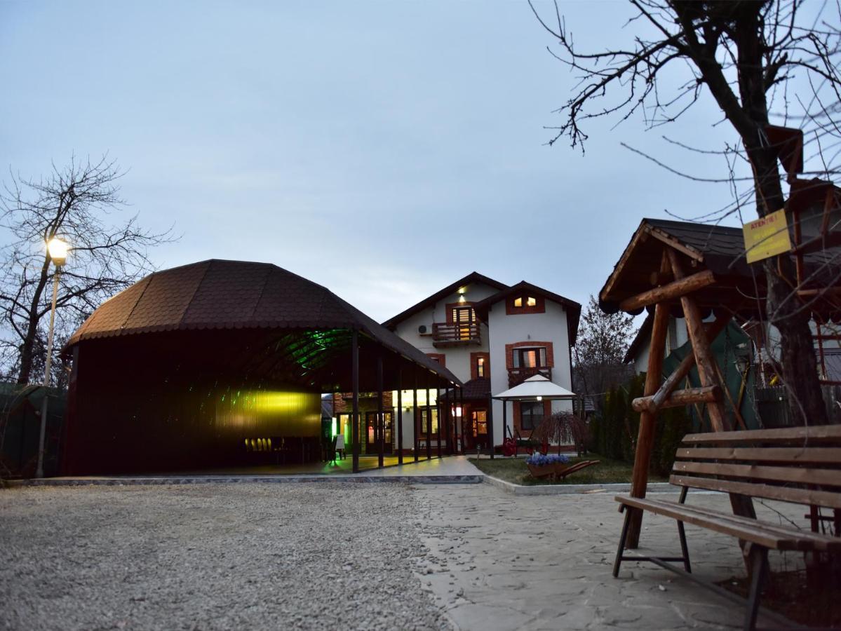 Pensiunea Dely_Cios Vălenii de Munte Exterior foto